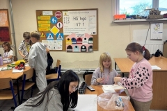 Edukacja zdrowotna w praktyce: zawartość cukru w słodyczach i napojach