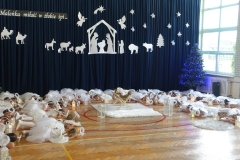 Maleńka miłość w żłobie śpi