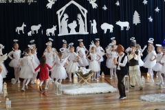 Maleńka miłość w żłobie śpi