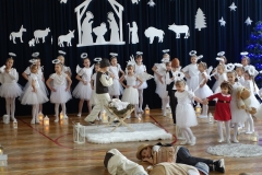 Maleńka miłość w żłobie śpi