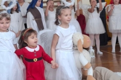 Maleńka miłość w żłobie śpi