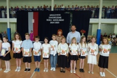 Uroczystość zakończenia roku szkolnego klasy 1-5