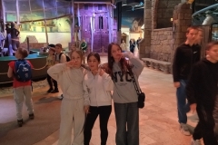 Wycieczka klas 5a i 5d do Mandorii – pełna zabawy i nauki