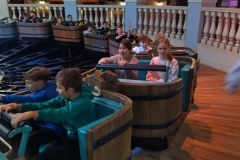 Wycieczka klas 5a i 5d do Mandorii – pełna zabawy i nauki