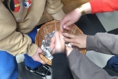 Wycieczka klas 5a i 5d do Mandorii – pełna zabawy i nauki