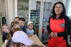 Przedszkolaki odwiedziły Pogotowie Ratunkowe