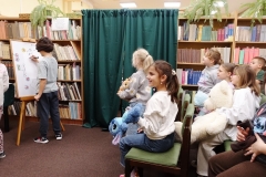 Dzieci lubią misie, misie lubią dzieci – 25 listopada Światowy Dzień Pluszowego Misia