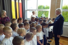Ślubowanie klas pierwszych w Publicznej Szkole Podstawowej im. Władysława Jagiełły w Zwoleniu