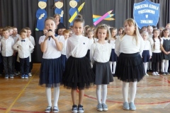 Ślubowanie klas pierwszych w Publicznej Szkole Podstawowej im. Władysława Jagiełły w Zwoleniu