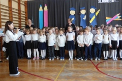 Ślubowanie klas pierwszych w Publicznej Szkole Podstawowej im. Władysława Jagiełły w Zwoleniu