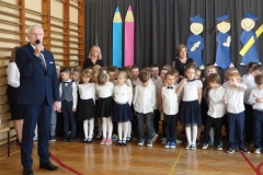 Ślubowanie klas pierwszych w Publicznej Szkole Podstawowej im. Władysława Jagiełły w Zwoleniu