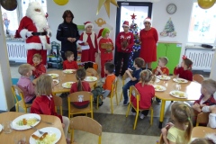 STOP! Mikołaj na drodze!