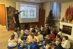 Przedszkolaki z wizytą w Straży Pożarnej i Muzeum Wsi Radomskiej