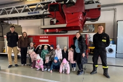 Przedszkolaki z wizytą w Straży Pożarnej i Muzeum Wsi Radomskiej