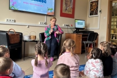 Razem z Biblioteką Padagogiczną w Zwoleniu przedszkolaki świętują Wielkanoc