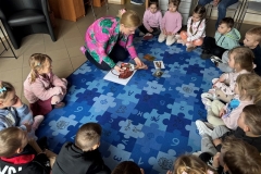 Razem z Biblioteką Padagogiczną w Zwoleniu przedszkolaki świętują Wielkanoc