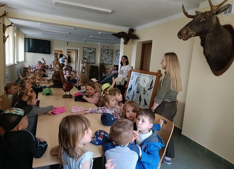 Przedszkolaki z wizytą w Nadleśnictwie