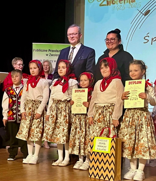 VII Powiatowy Konkurs Piosenki Dziecięcej „Śpiewające brzdące”