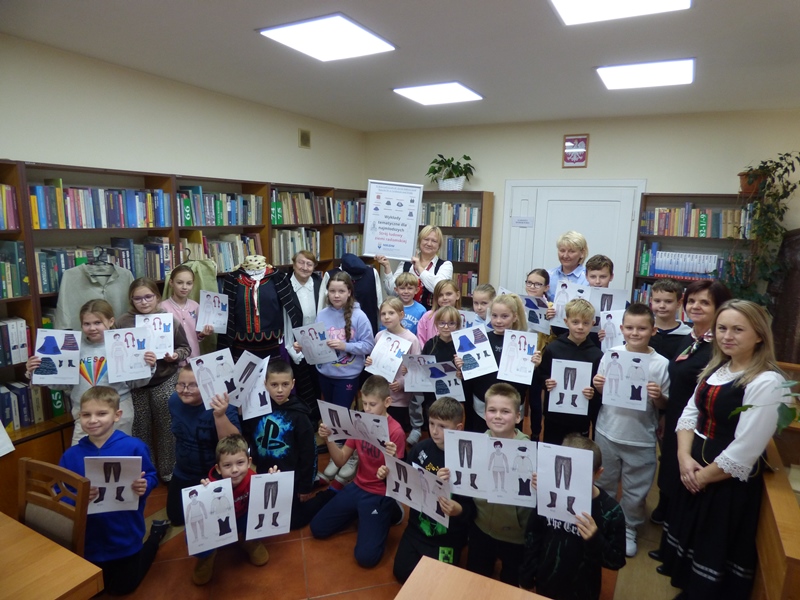 Warsztaty o ludowym stroju radomskim