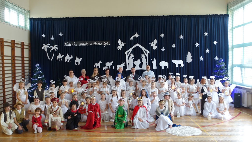 Maleńka miłość w żłobie śpi