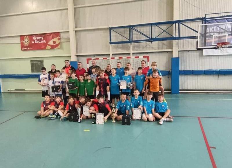 Turniej Mikołajkowy w Piłkę Nożną – relacja z wydarzenia