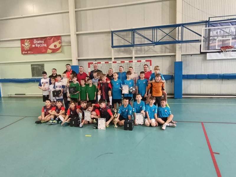 Turniej Mikołajkowy w Piłkę Nożną – relacja z wydarzenia
