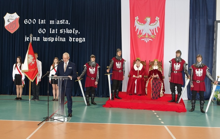 Jubileusz 60-lecia Publicznej Szkoły Podstawowej w Zwoleniu zwieńczeniem obchodów 600-lecia miasta